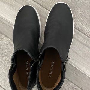 Trask slip on double side zip booties